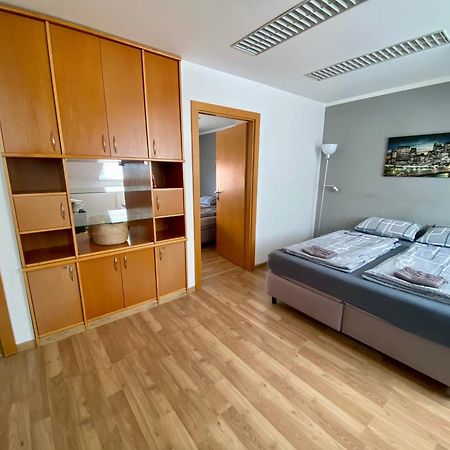 3-Bedroom Apartment In Rajhrad, With Kitchen, 2 Bathrooms, Parking Exterior photo
