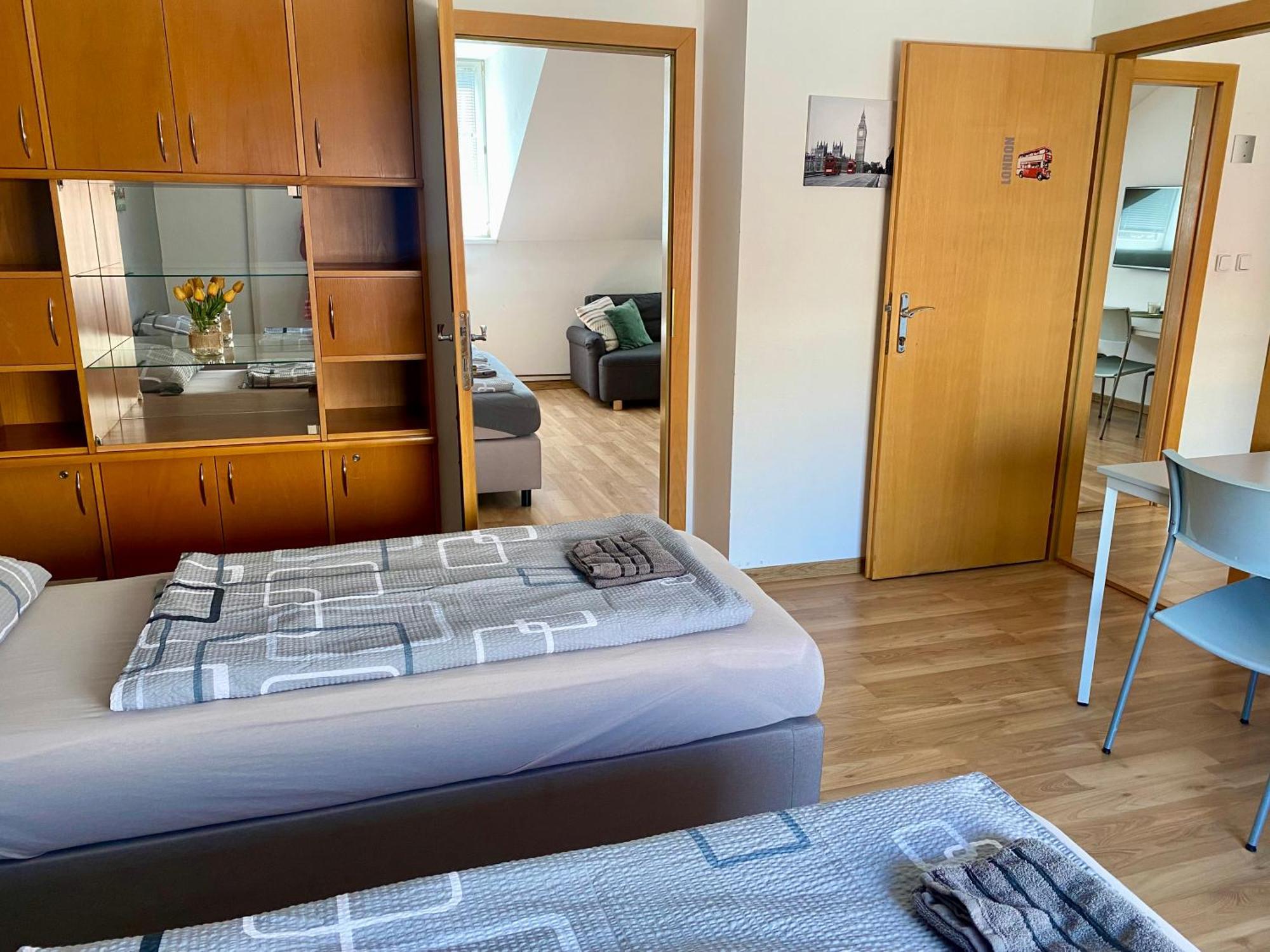 3-Bedroom Apartment In Rajhrad, With Kitchen, 2 Bathrooms, Parking Exterior photo